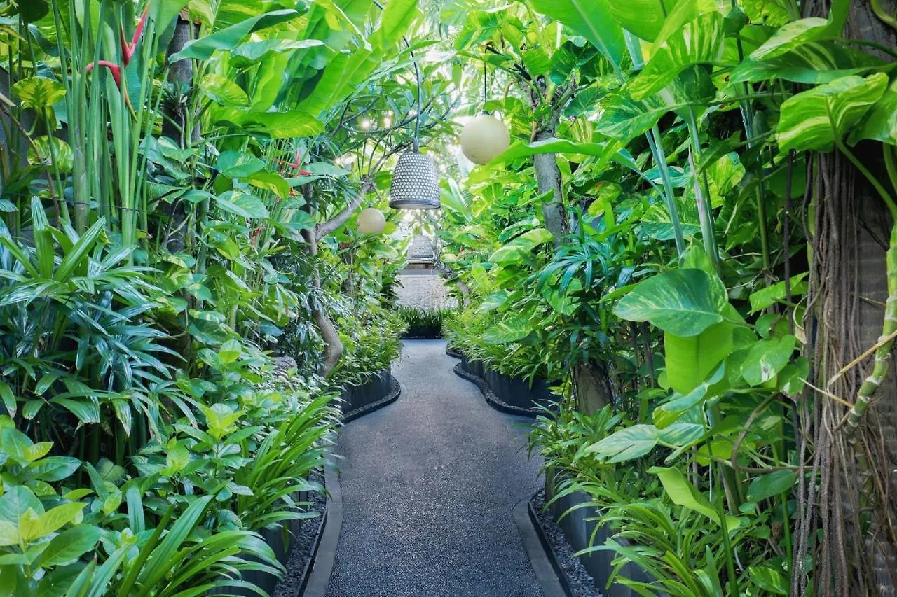Seminyak Sanctuary Villa By Ini Vie Hospitality Legian